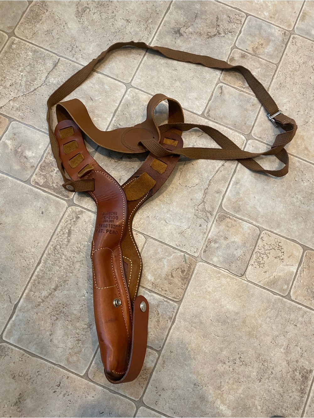 Vintage BIANCHI #X-2100 Phantom 38/.357 Shoulder Holster - NICE-